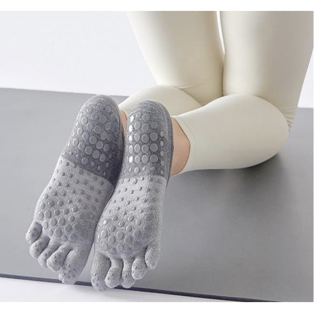 Non slip yoga socks Non slip yoga socks - Size S (36-38) Non slip yoga socks  - Size M (39/40) Non slip yoga socks - Size L (41/